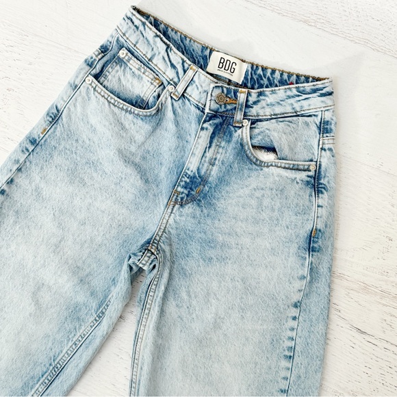 BDG Bella Baggy Blue Jeans Size 24 - Picture 3 of 4